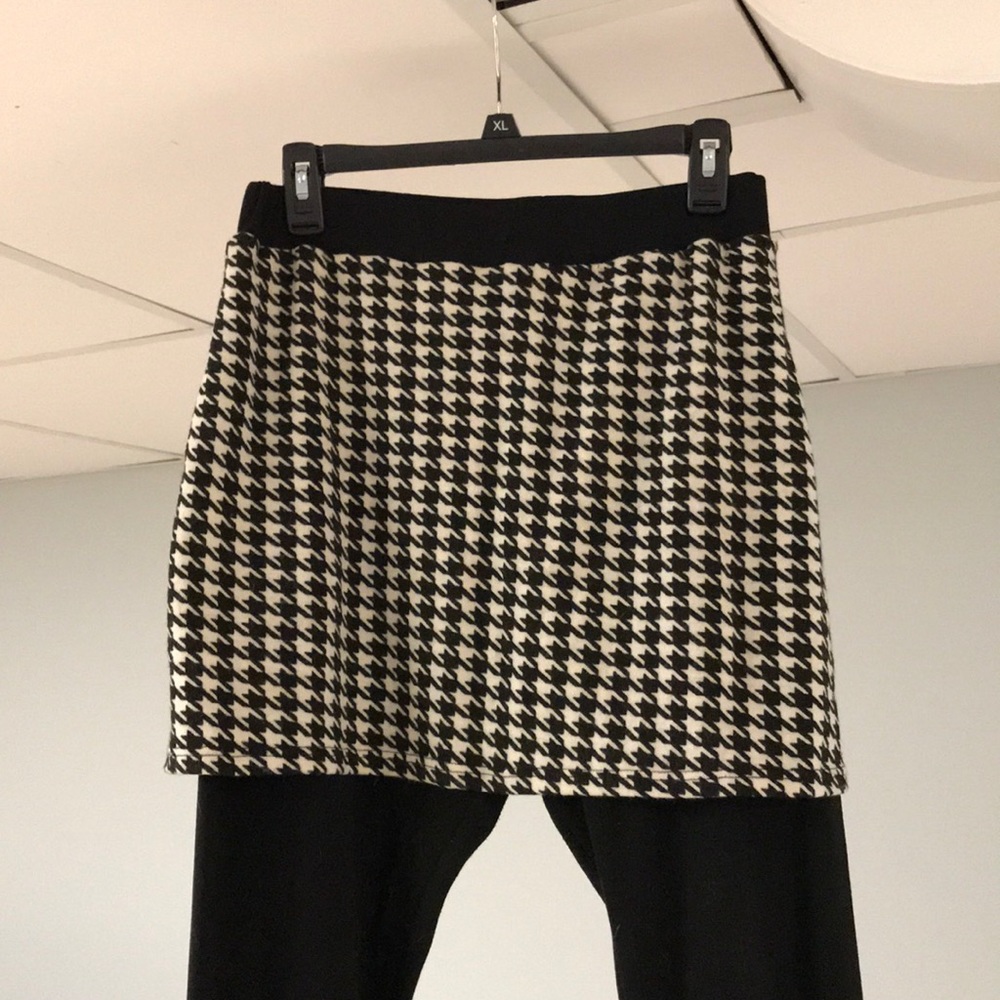 Skirt with attached leggings